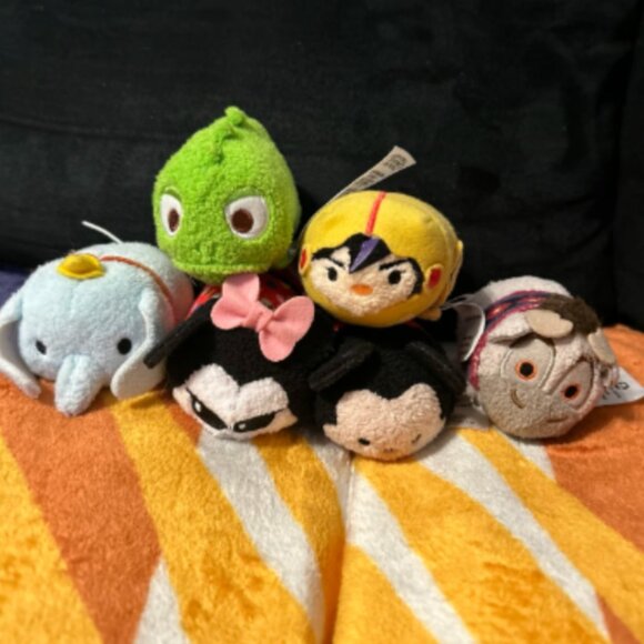 Disney Tsum Tsum Set of 6 - Picture 1 of 2